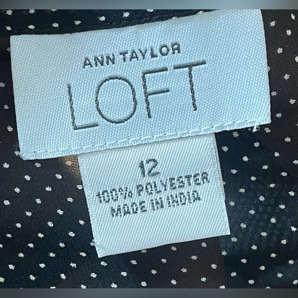 LOFT- Black and White Dotted Wrap Blouse Size 12 - Picture 4 of 5